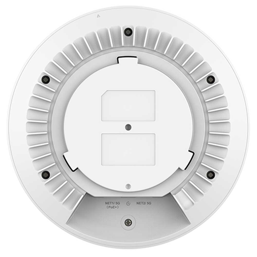 Grandstream GWN7672 Tri-Band Wi-Fi 7 Access Point built for high-demand environments.